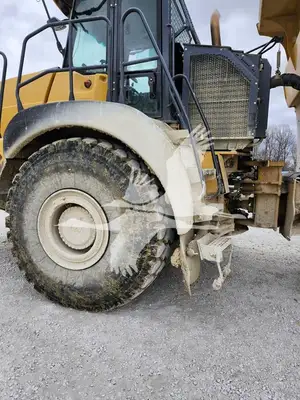 USED 2018 BELL B40E