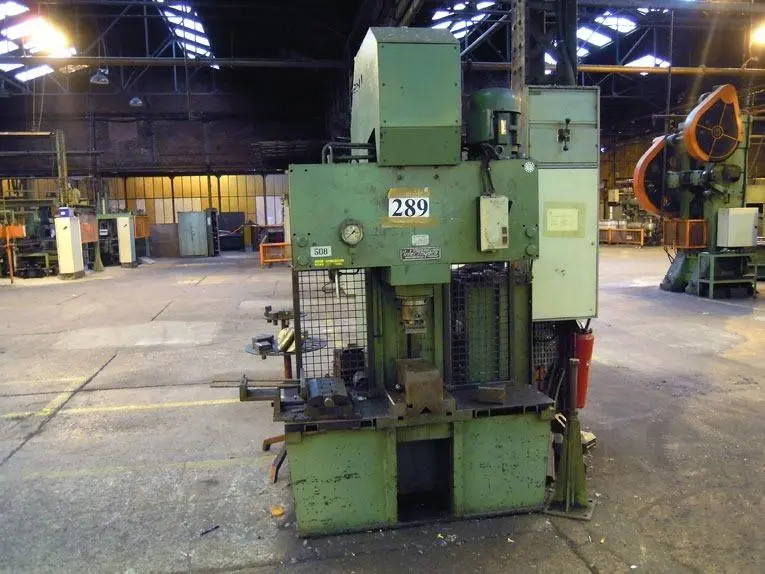 USED LBM 100 TON