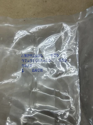 NEW Amphenol 97-3106A-20
