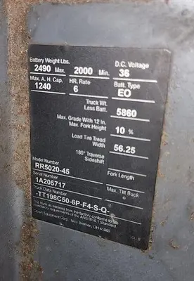USED 2002 CROWN RR5000