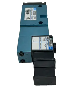 NEW MAC VALVES 811C-PM-111JB-172 SOLENOID VALVE 150 PSI 811CPM111JB172