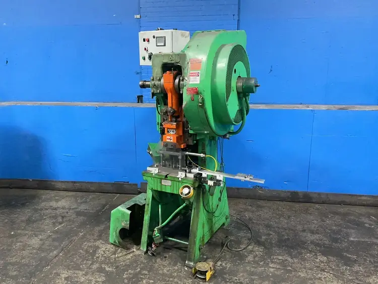 Used L & J PRESS CORPERATION 27 O.B.I. Presses Ohio US | HGR 24 #1437856