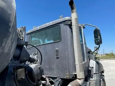 Used 2015 CATERPILLAR CT660S Concrete Mixer Trucks Texas US | Big D Heavy Equipment #1556971
