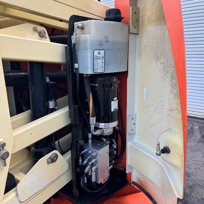 USED 2012 JLG E300AJP