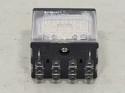 NEW SCHNEIDER ELECTRIC RPM42F7