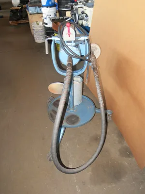 HEAVY DUTY 1 1/2 HP FLEXIBLE SHAFT BUFFER