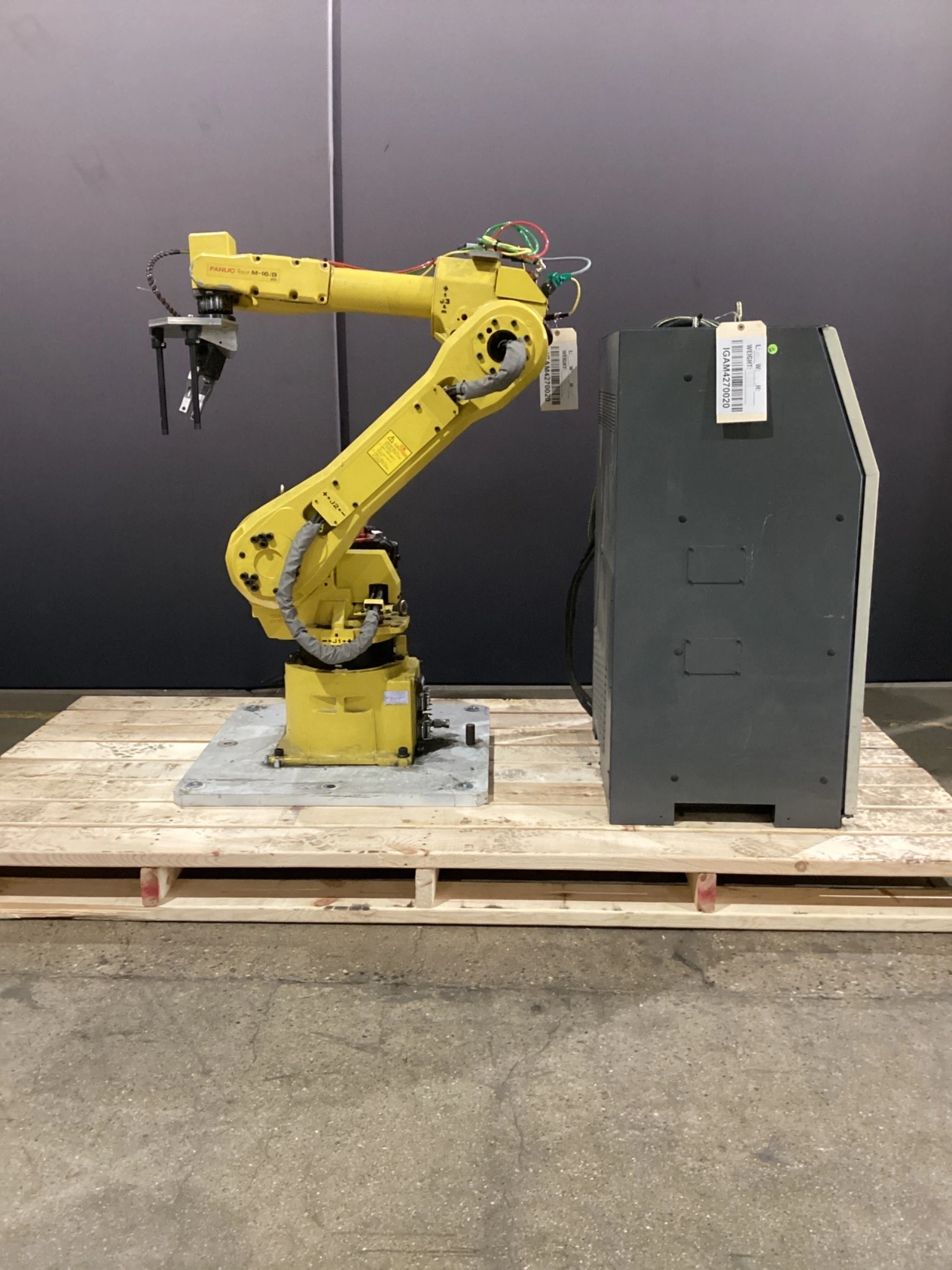 Used 2003 FANUC M-16IB/20 + R-J3IB Robots Michigan US | iGAM Industrial Marketplace #1382970