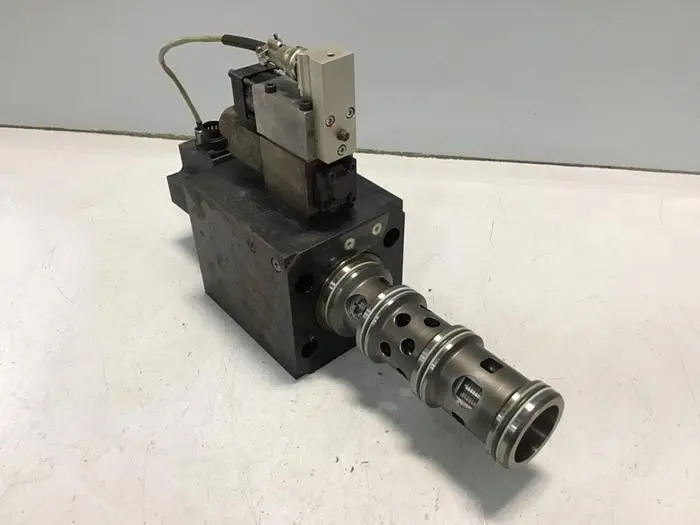 Used MOOG HPN-715903 Valves/Fittings Michigan US | Ideal Machinery #695262