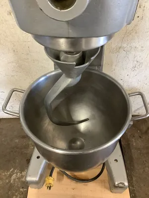 USED Hobart D-300