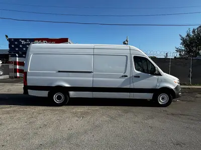 Used 2019 FREIGHTLINER SPRINTER Vans Florida US | Truck and Van Outlet #1509215