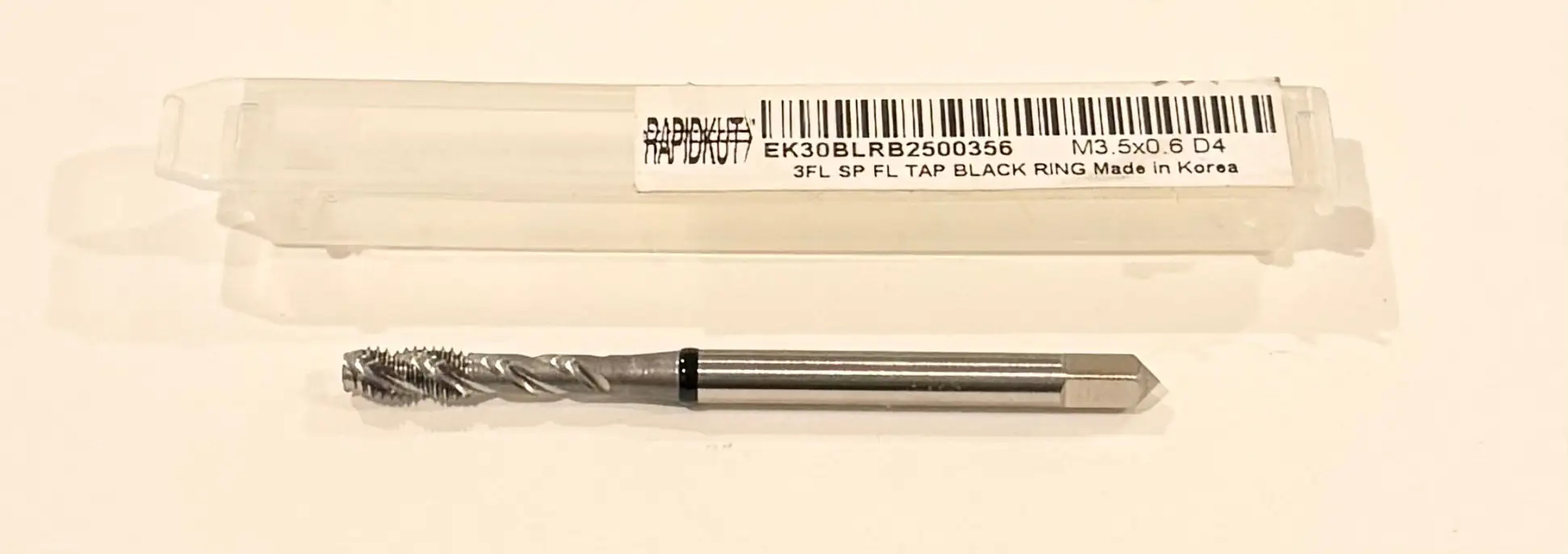 RapidKut M3 x 0.6mm HSS Spiral Flute Tap 3FL HSS-EX Semi-Bottoming Black Ring
