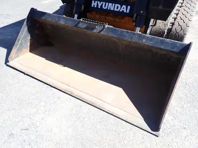 Used 2023 HYUNDAI HT100V Compact Track Loaders Massachusetts US | Brookside Equipment Sales #1494007
