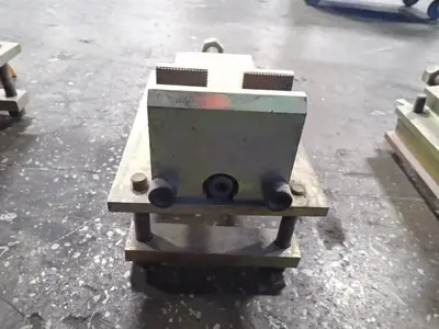 8.5" X 4.75" Vise