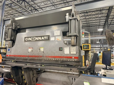 2017 CINCINNATI 230PF+12 Press Brakes | Tight Tolerance Machinery (3)