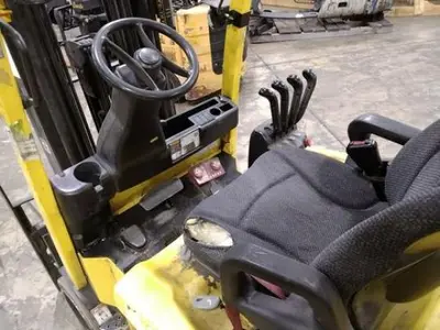 USED 2022 HYSTER E60XN-33
