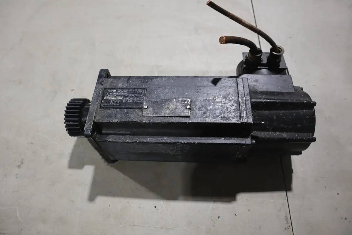 REXROTH MKE098B-047-GP0-BUNN / R911330073 HAZARDOUS LOCATION SERVO MOTOR #S-667