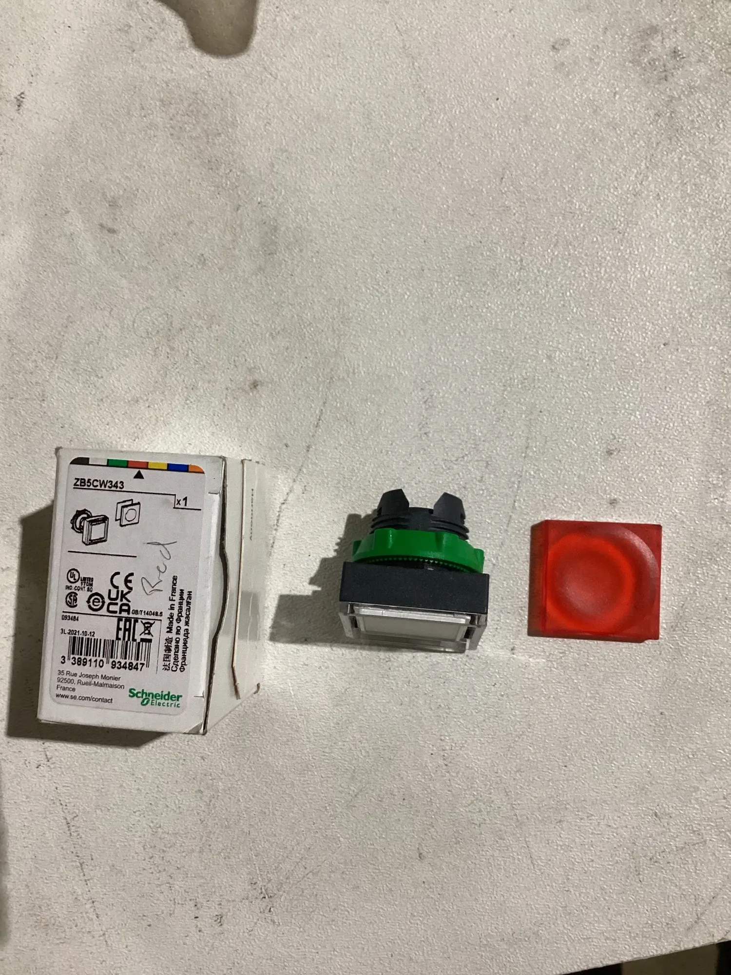 NEW SCHNEIDER ZB5CW343