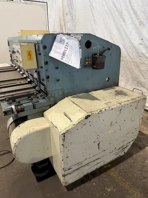 USED 1985 AMADA M-2060