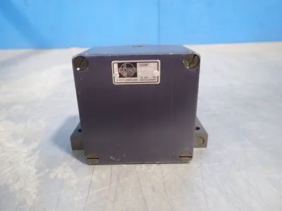 Used EUCHNER GSBF04R12502AM Relays & Switches Ohio US | HGR 24 #801857