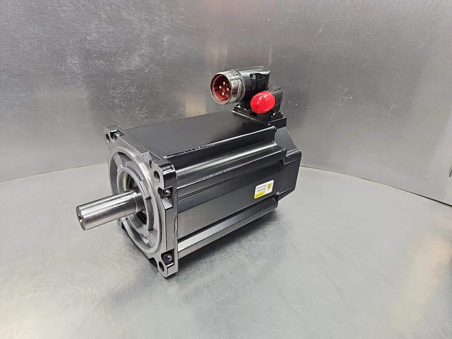 USED Allen-Bradley MP- Series MPL