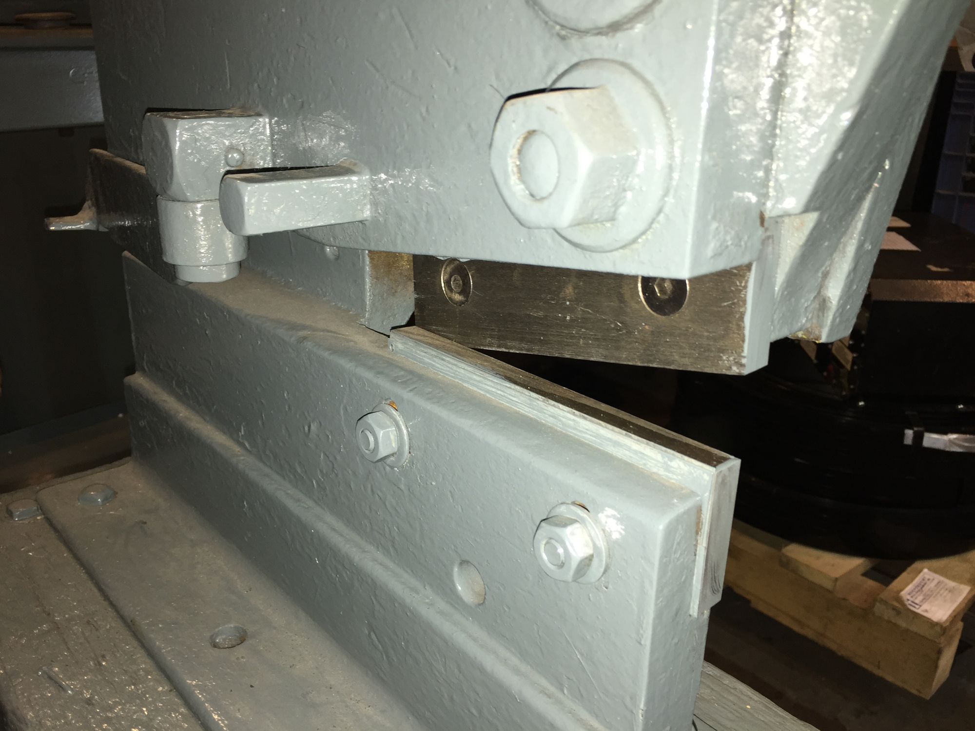Used _UNKNOWN_ _UNKNOWN_ Sheet Metal Shears New Jersey US | H. Weiss Machinery & Supply #1231782