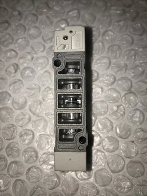 USED SMC SY5140-5HZE