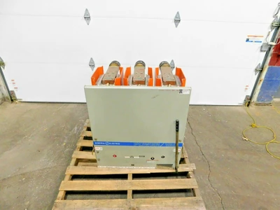 Used GE VB 4.16-350-3 Circuit Breakers Ohio US | Equipment Recovery Corp. #1330502