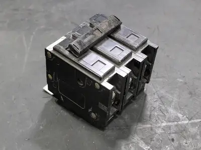 USED CUTLER-HAMMER BAB3060H