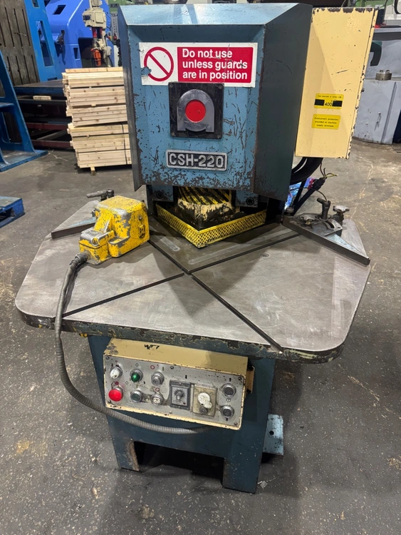Used AMADA CSH-220 Notching Machines GB | Bowland Trading Ltd #779212