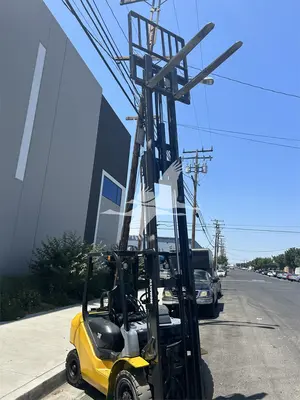 Used 2012 KOMATSU FG25T-16 Misc Forklifts California US | Lillo Machinery #1399247