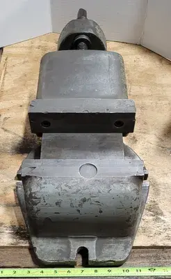 HEAVY DUTY MACHINIST VISE, 8.5IN JAW WIDTH