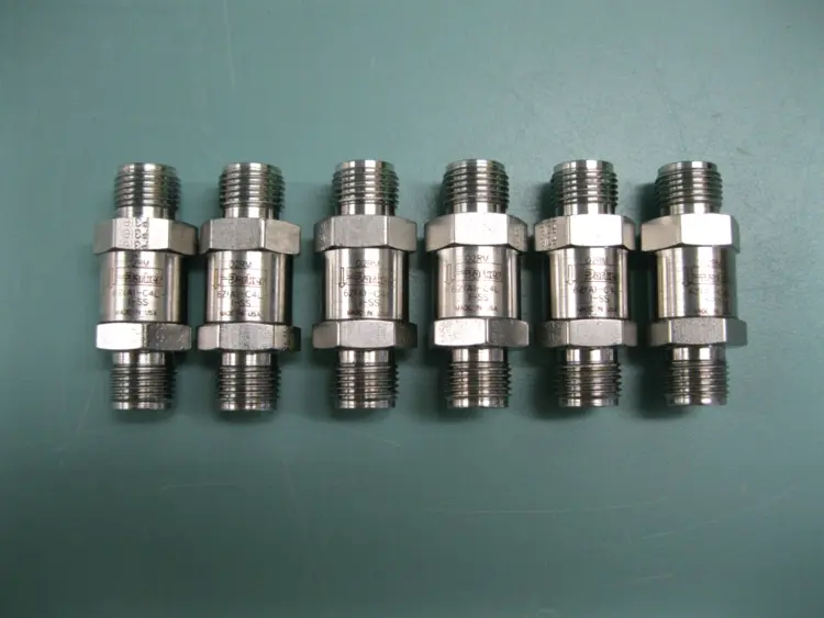 Used Parker 6Z(A)-C4L Valves/Fittings New Hampshire US | Bitter End Trading #1126548