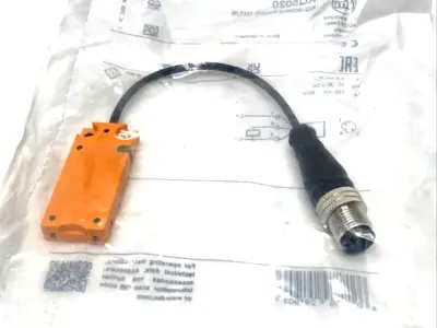 NEW IFM KQ-3058NFPKG/0,1M/US