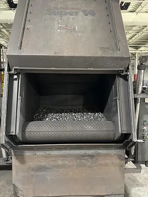 USED 2004 DELONG SUPER 14 RUBBER BELT SHOT BLAST MACHINE