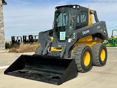 USED 2022 Deere 332G