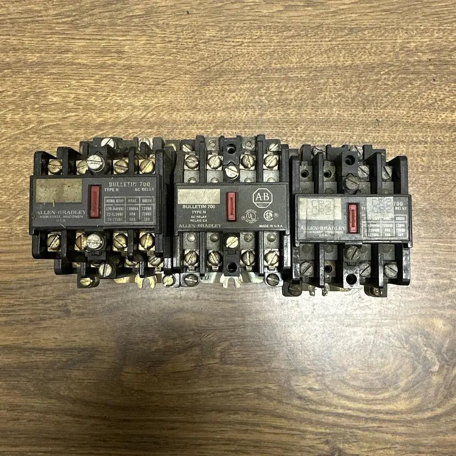 USED ALLEN-BRADLEY 700-N400A1