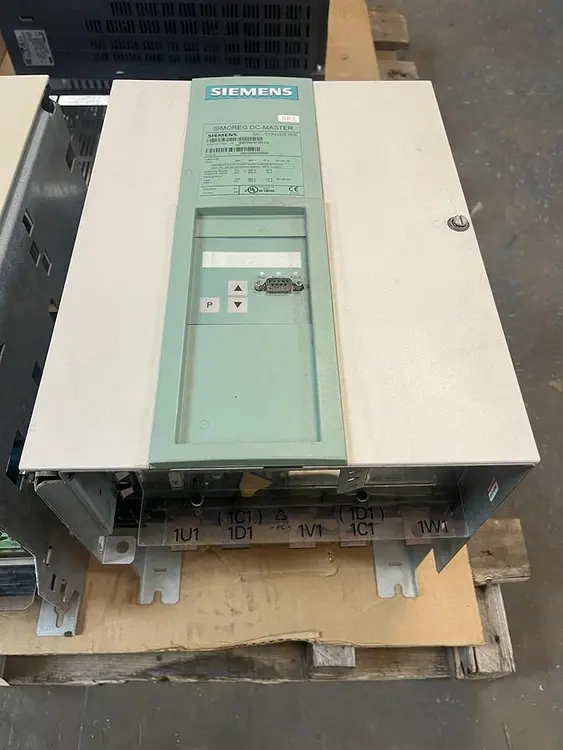 Used SIEMENS 6RA7028-6FV62-0Z-0-Z Input / Output Modules | Surplus Asset Holdings #1206019