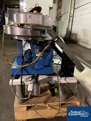 USED General Packaging Equipment General Packaging Vertical Fill Form and Seal Machine