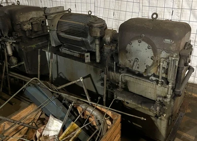 USED WILLIAMS WHITE & COMPANY WILLIAMS WHITE & COMPANY CUSTOM PRESS