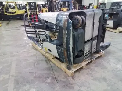 USED 2014 CROWN RMD6095S-32