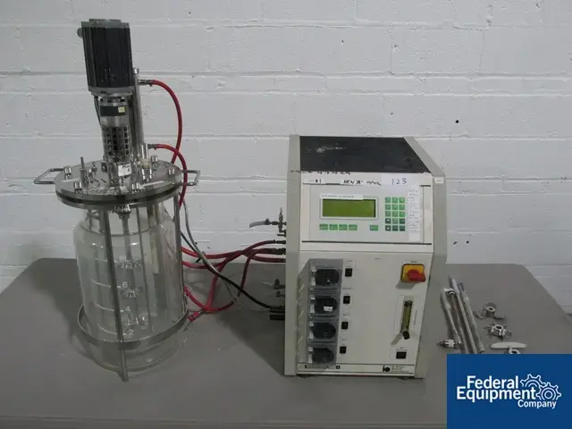 Used B. Braun 8 LITER B BRAUN FERMENTER, GLASS Fermenters / Bioreactors Ohio US | Federal Equipment Company #125763