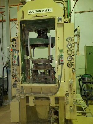 Bussman Simetag Hydraulic Compacting Press, 220 ton
