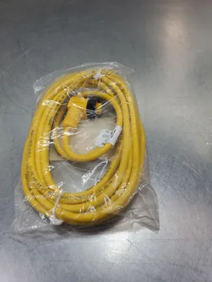 TURCK WK40-4M (U2324) 300V 9A PLC Cable. 5D-17