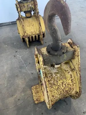 25 TON P&H CRANE HOOK BLOCK. STOCK # 0951122