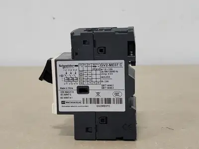 USED SCHNEIDER ELECTRIC GV2ME07