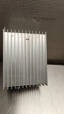 USED ALLEN-BRADLEY 2098-DSD-010-SE