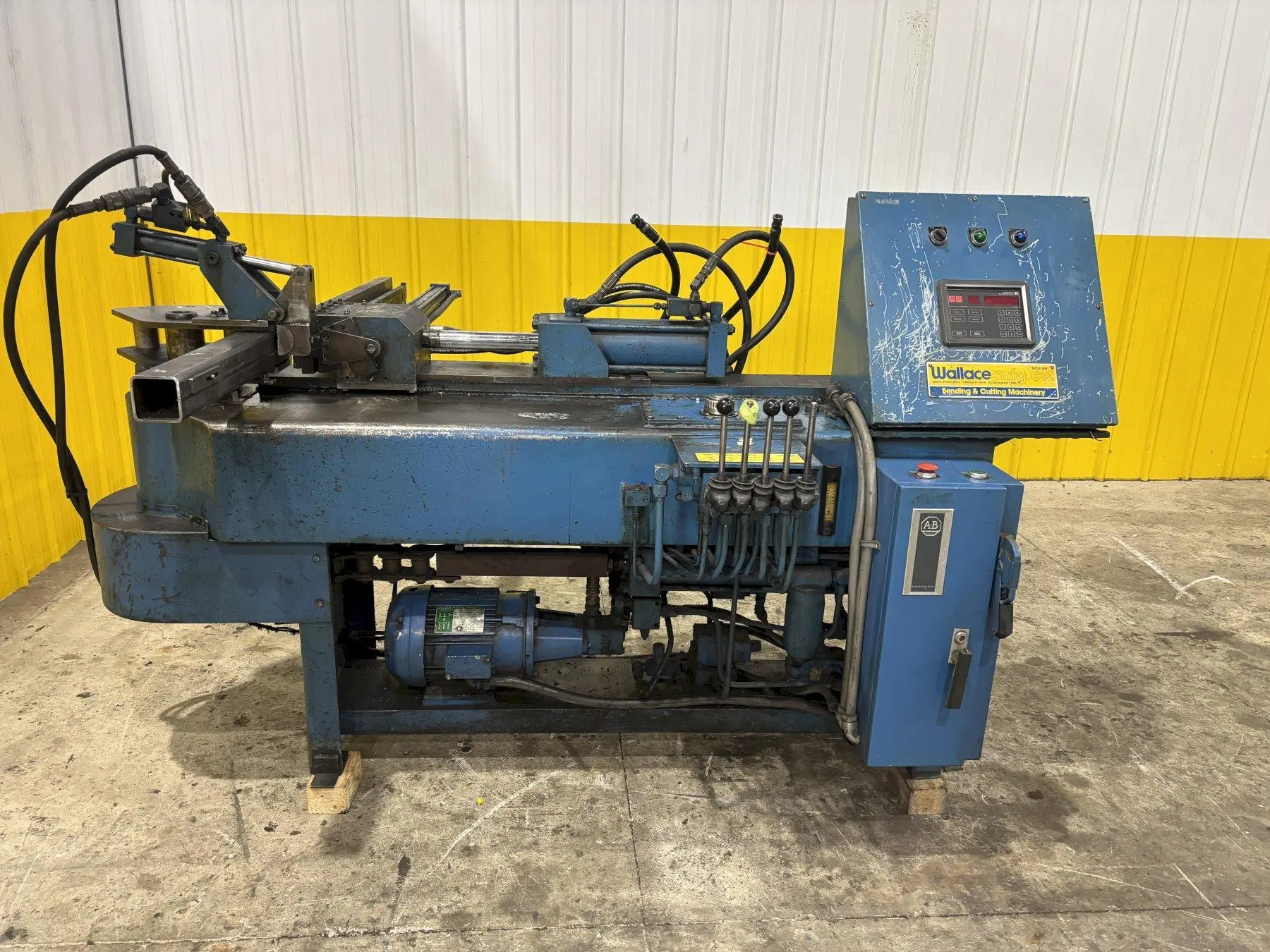 USED WALLACE 1002