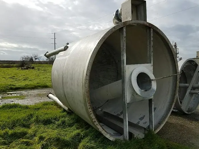 Tank, 4,400 Gallon, S/st, 99" X 98", FT/CB, #S740834