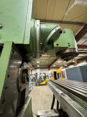 HECKERT FU 400 manual universal milling machine with electronic feed control system