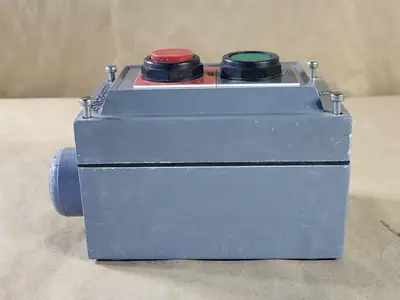 New | in-Stock ALLEN-BRADLEY 800H-2HA4RL Switchgears British Columbia CA | Lenmark #239219